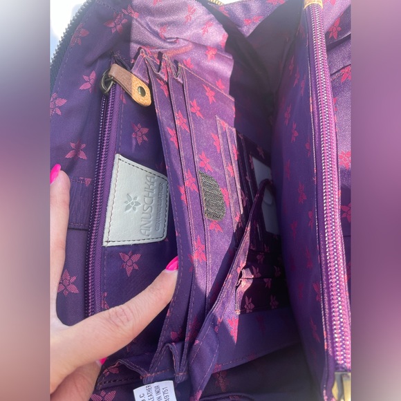 💕NWOT ANUSCHKA GENUINE LEATHER Hand Painted Floral Crossbody Satchel handbag💕 - Picture 7 of 11